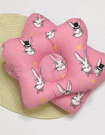 Подушка дитяча ортопедична Метелик мала Рожеві зайці бязь Penetka 25x20 см